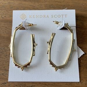 NWT Kendra Scott Baroque Elle Hoops